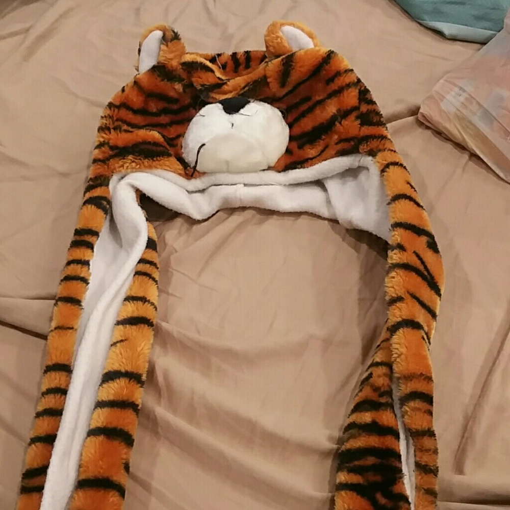 Tiger winter hat